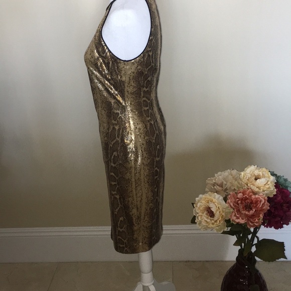 Sequined cocktail dress by Cache in stunning reptile design, size 4. - Picture 3 of 11